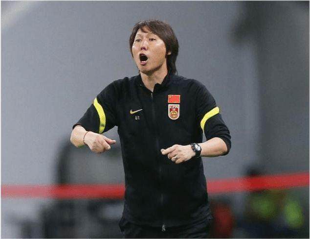 完美世界电竞-国足复盘首轮重新定位平复情绪 澳中之战先翻篇